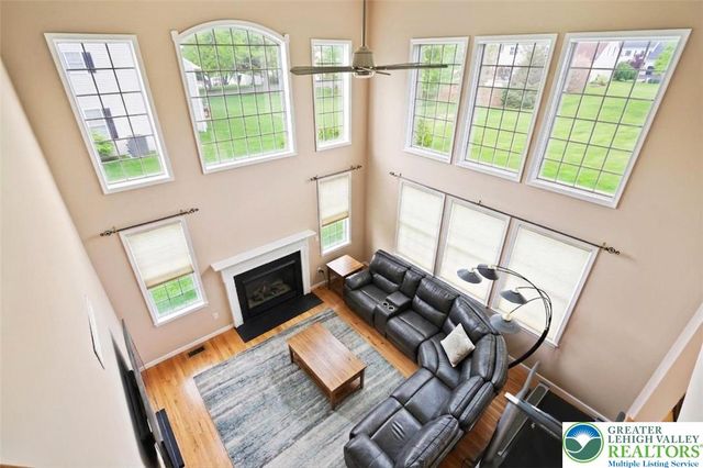 7128 Periwinkle Drive, Lower Macungie Twp, PA 18062