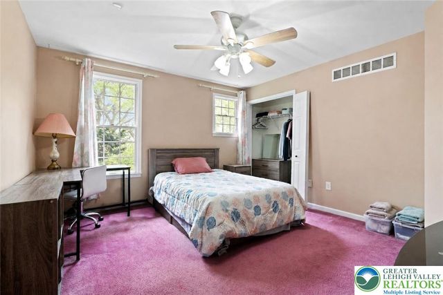 7128 Periwinkle Drive, Lower Macungie Twp, PA 18062