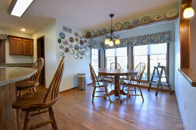 5435 N State Route 159, Edwardsville, IL 62025