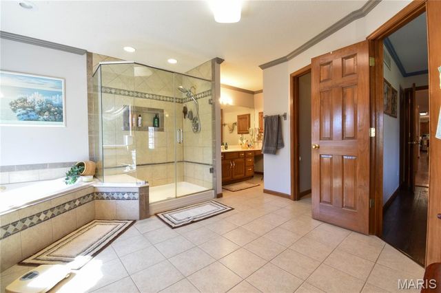 5435 N State Route 159, Edwardsville, IL 62025