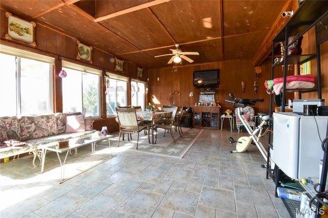 5435 N State Route 159, Edwardsville, IL 62025