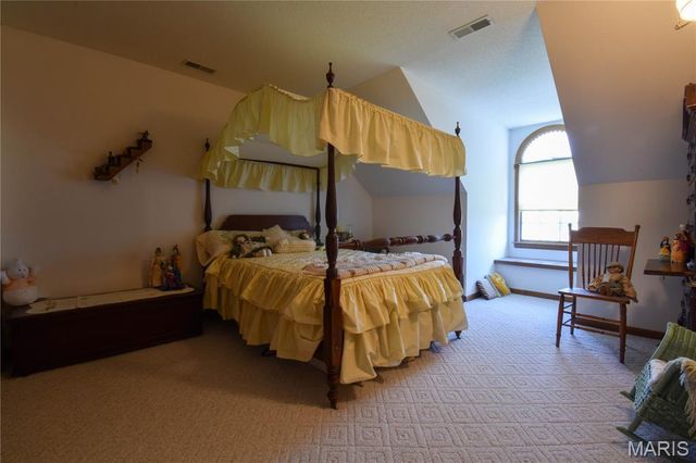 5435 N State Route 159, Edwardsville, IL 62025