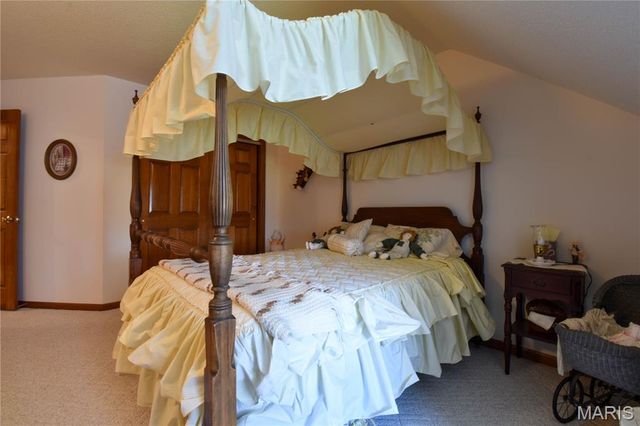 5435 N State Route 159, Edwardsville, IL 62025