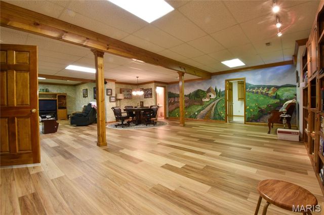 5435 N State Route 159, Edwardsville, IL 62025