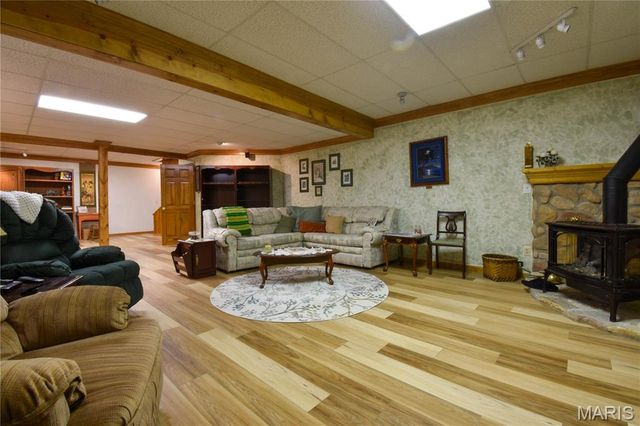 5435 N State Route 159, Edwardsville, IL 62025