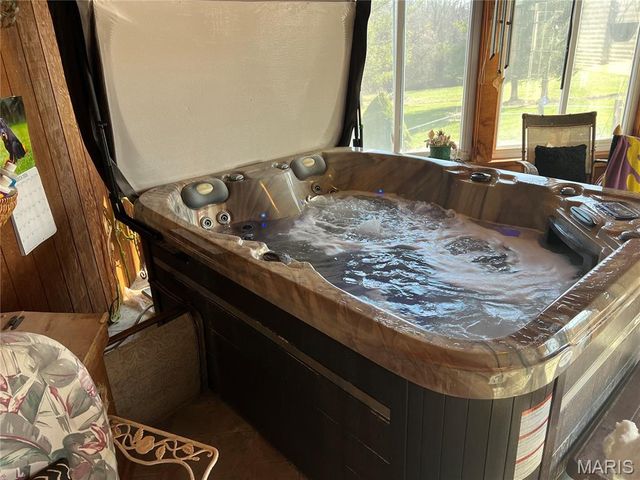 5435 N State Route 159, Edwardsville, IL 62025