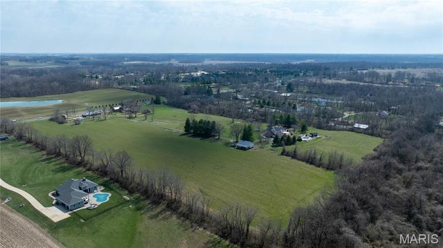 5435 N State Route 159, Edwardsville, IL 62025