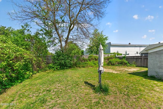 27 Highland Avenue, Colonie, NY 12205