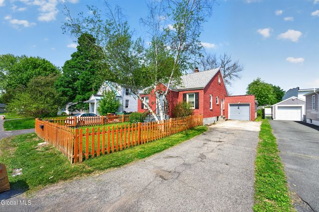 27 Highland Avenue, Colonie, NY 12205