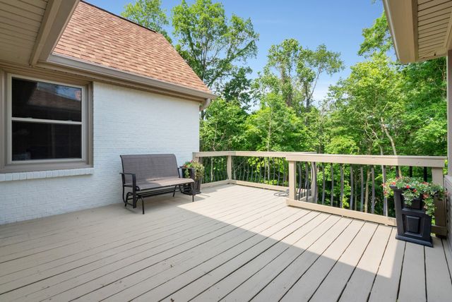 313 Fairway Dr, Clarksville, TN 37043