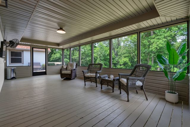 313 Fairway Dr, Clarksville, TN 37043