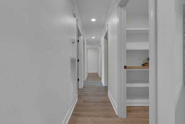 313 Fairway Dr, Clarksville, TN 37043