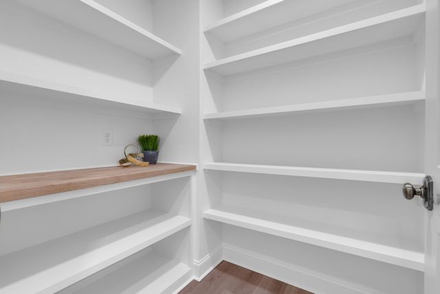 313 Fairway Dr, Clarksville, TN 37043