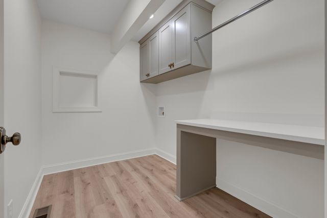 313 Fairway Dr, Clarksville, TN 37043