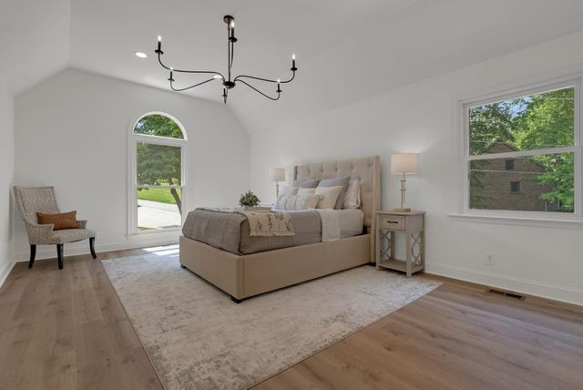 313 Fairway Dr, Clarksville, TN 37043