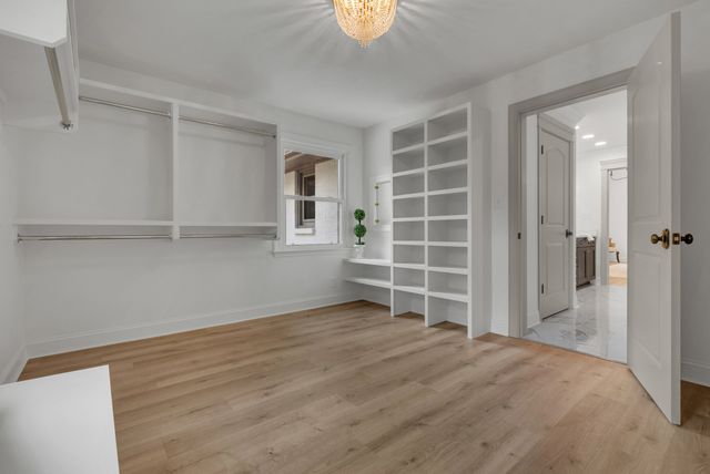 313 Fairway Dr, Clarksville, TN 37043