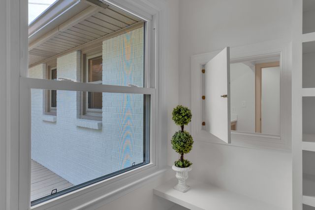 313 Fairway Dr, Clarksville, TN 37043