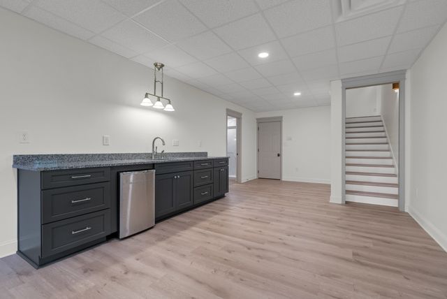 313 Fairway Dr, Clarksville, TN 37043