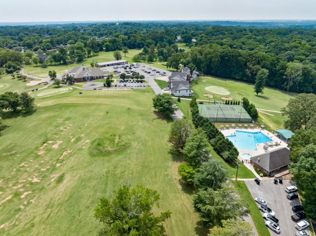 313 Fairway Dr, Clarksville, TN 37043