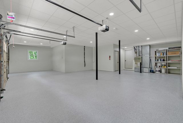 313 Fairway Dr, Clarksville, TN 37043