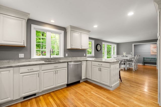 26 Peckham Hill Road, Sherborn, MA 01770