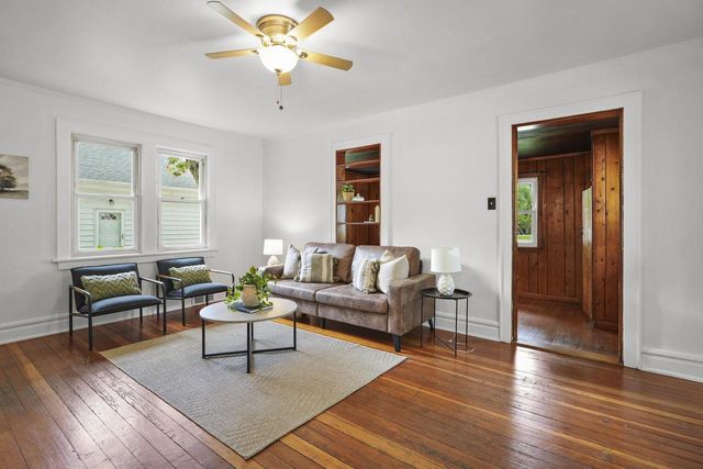 4320 Buckeye Road, Madison, WI 53716