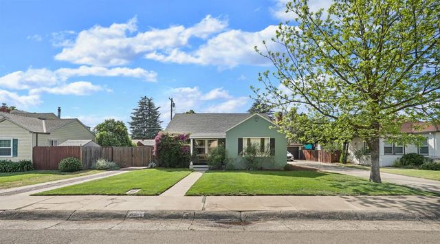 1121 S Pleasant Ave, Lodi, CA 95240