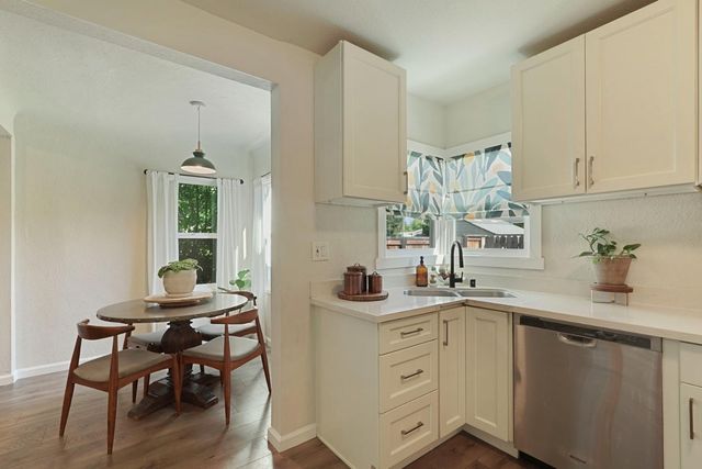 1121 S Pleasant Ave, Lodi, CA 95240