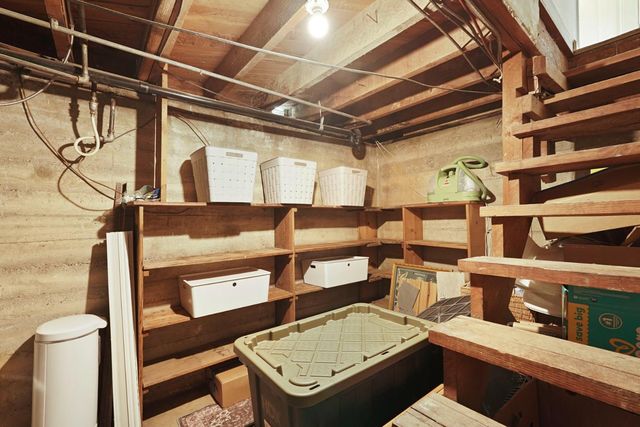 1121 S Pleasant Ave, Lodi, CA 95240