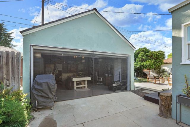 1121 S Pleasant Ave, Lodi, CA 95240