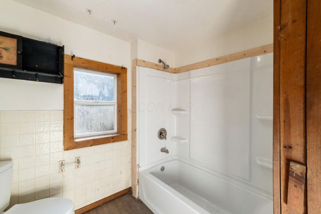 364 Barnes Avenue, Circleville, OH 43113