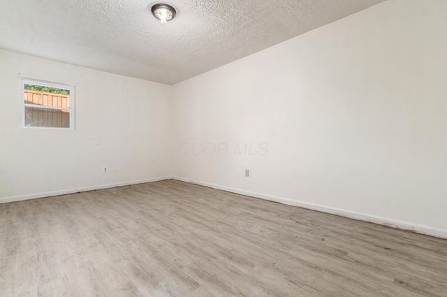 364 Barnes Avenue, Circleville, OH 43113