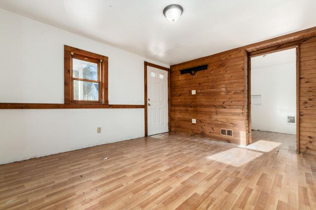 364 Barnes Avenue, Circleville, OH 43113