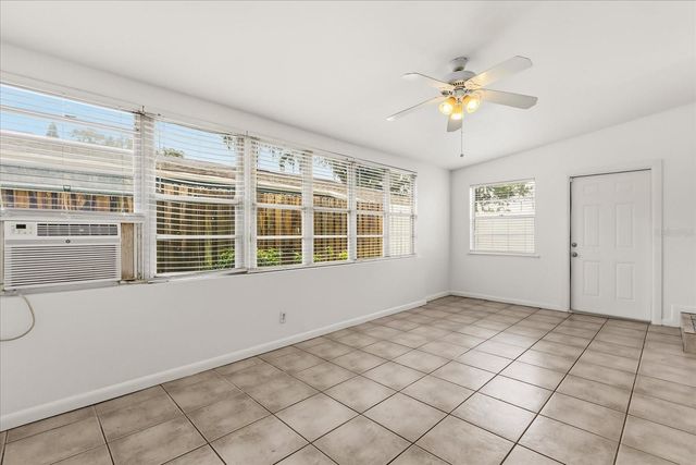 1041 N THORNTON AVENUE, Orlando, FL 32803