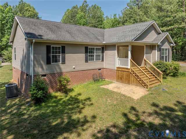 8025 Colemans Lake Rd, Church Road, VA 23833