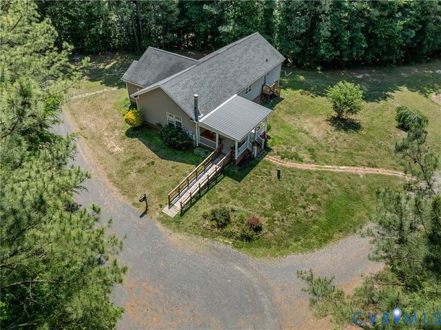 8025 Colemans Lake Rd, Church Road, VA 23833