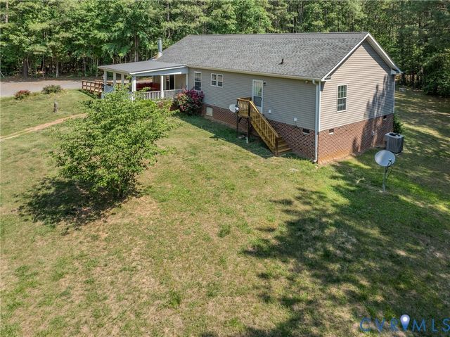8025 Colemans Lake Rd, Church Road, VA 23833