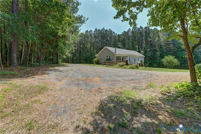 8025 Colemans Lake Rd, Church Road, VA 23833