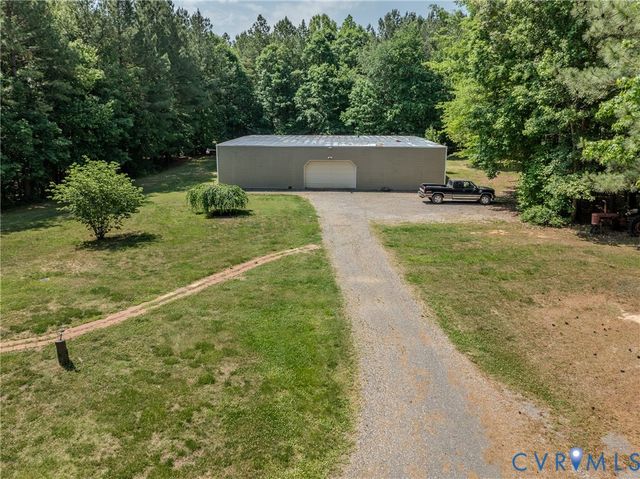 8025 Colemans Lake Rd, Church Road, VA 23833