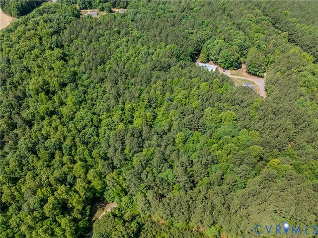 8025 Colemans Lake Rd, Church Road, VA 23833