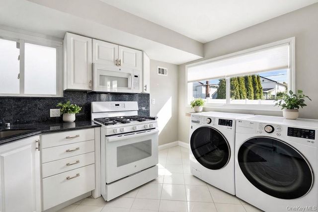 160-51 80th Street, Howard Beach, NY 11414