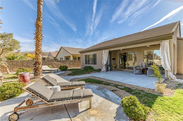 6 Weston Hills Road, Henderson, NV 89052