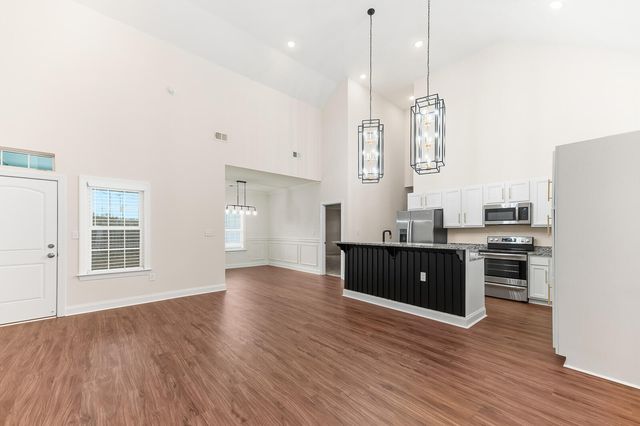 610 Cummings Chapel Road, Ridgeville, SC 29472