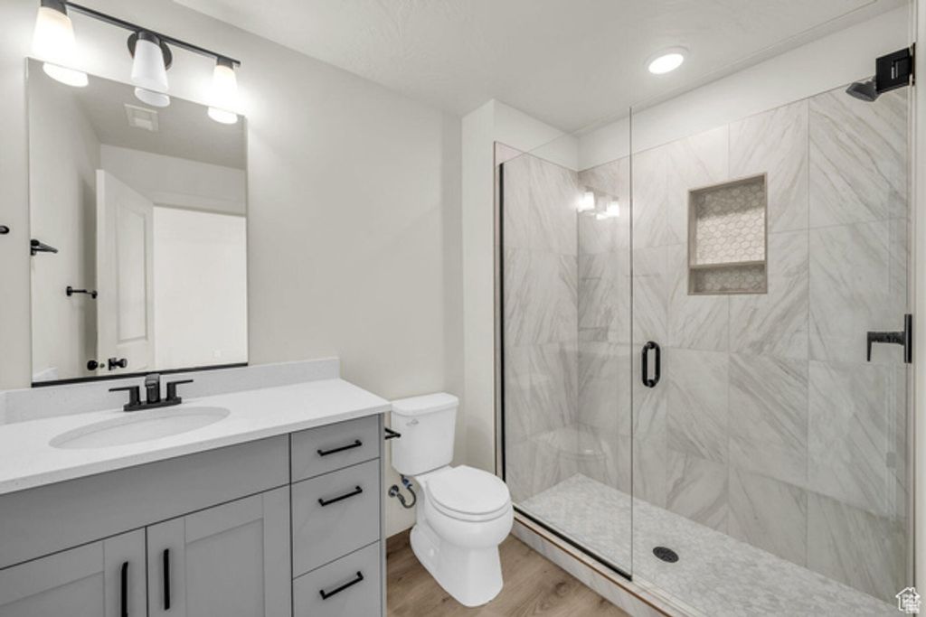 Image 14 of property listing at 560 W AQUA COVE, St. George, UT 84790