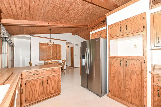 7165 S Tifton DRIVE, Franklin, WI 53132