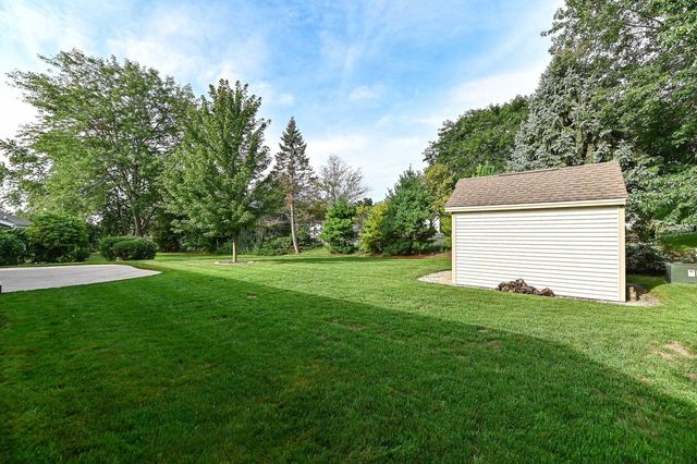 7165 S Tifton DRIVE, Franklin, WI 53132