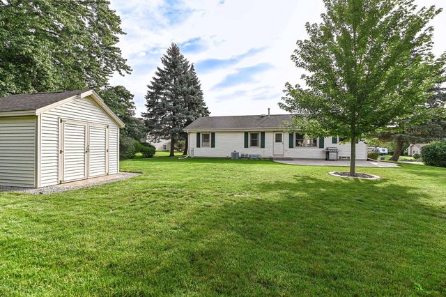 7165 S Tifton DRIVE, Franklin, WI 53132