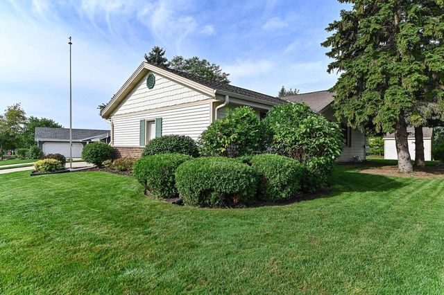 7165 S Tifton DRIVE, Franklin, WI 53132