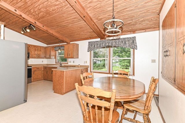 7165 S Tifton DRIVE, Franklin, WI 53132