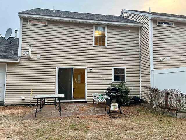 16 Cat Tail Circle, New Ipswich, NH 03071